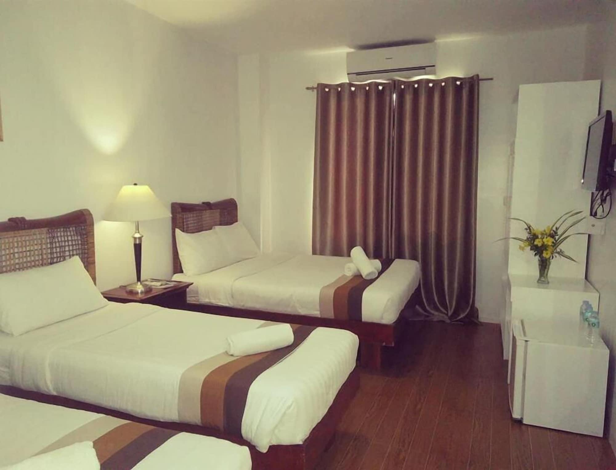 Discover Boracay Hotel Kalibo Exteriör bild